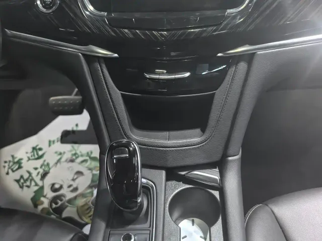 Cadillac XT6 — Фото автомобиля 15