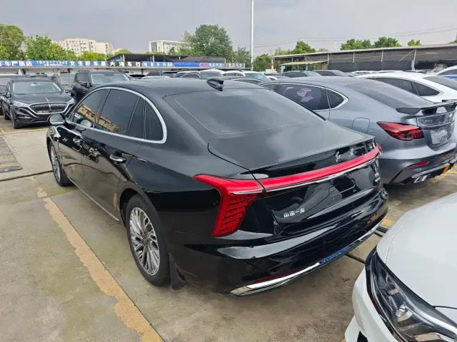 Hongqi H5 — Фото автомобиля 14