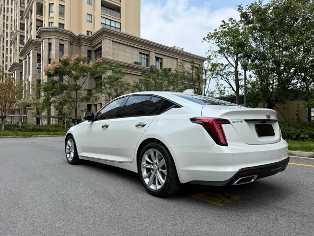 Cadillac CT5 — Фото автомобиля 5