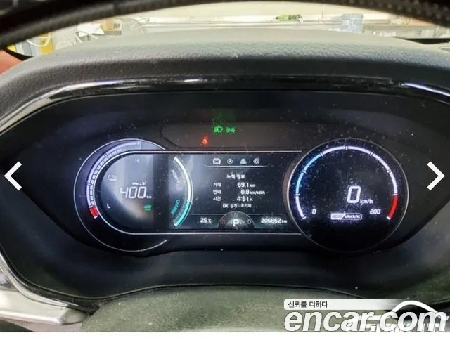 Kia Niro — Фото автомобиля 9
