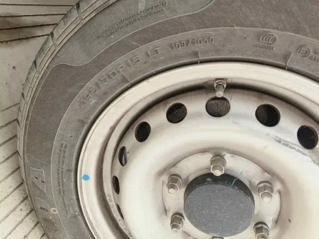 Karry Jiangtun E7 — Фото автомобиля 6
