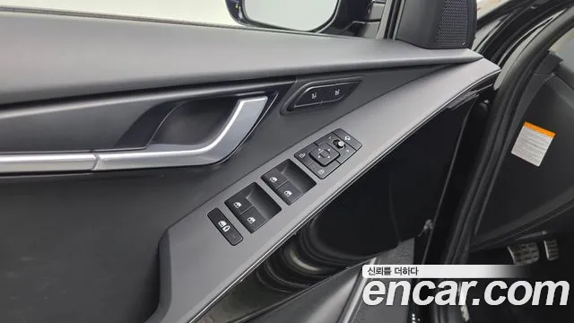 Kia Niro The All New — Фото автомобиля 29