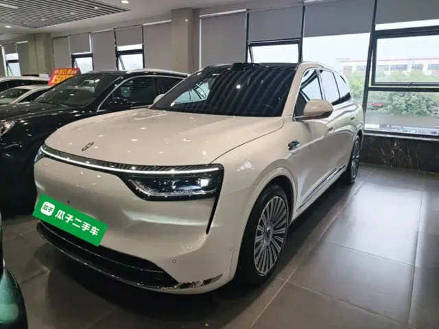 Aito M8 — Фото автомобиля 2