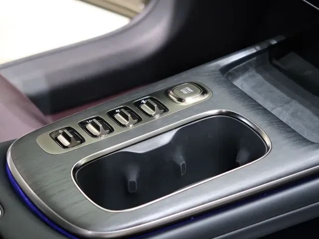 Xiaomi SU7 — Фото автомобиля 9