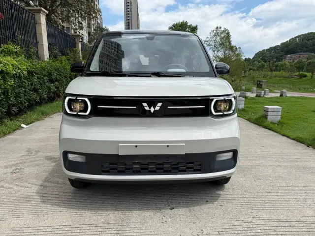 Фотография автомобиля — Wuling Hongguang Mini EV