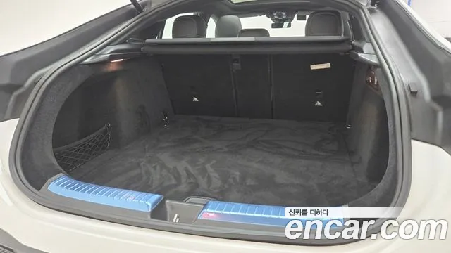 Mercedes-Benz GLE-Class — Фото автомобиля 11