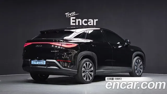BYD Sealion 7 — Фото автомобиля 2