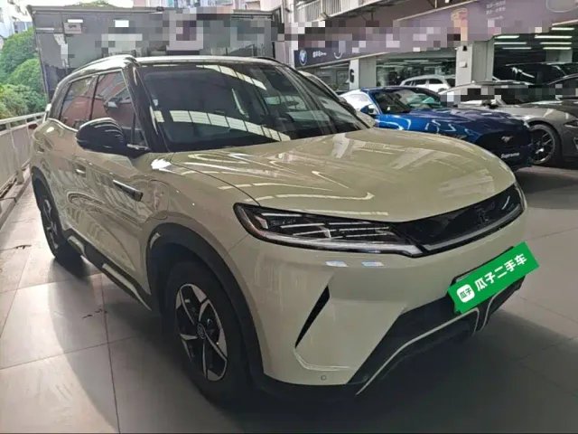 BYD Yuan UP — Фото автомобиля 3