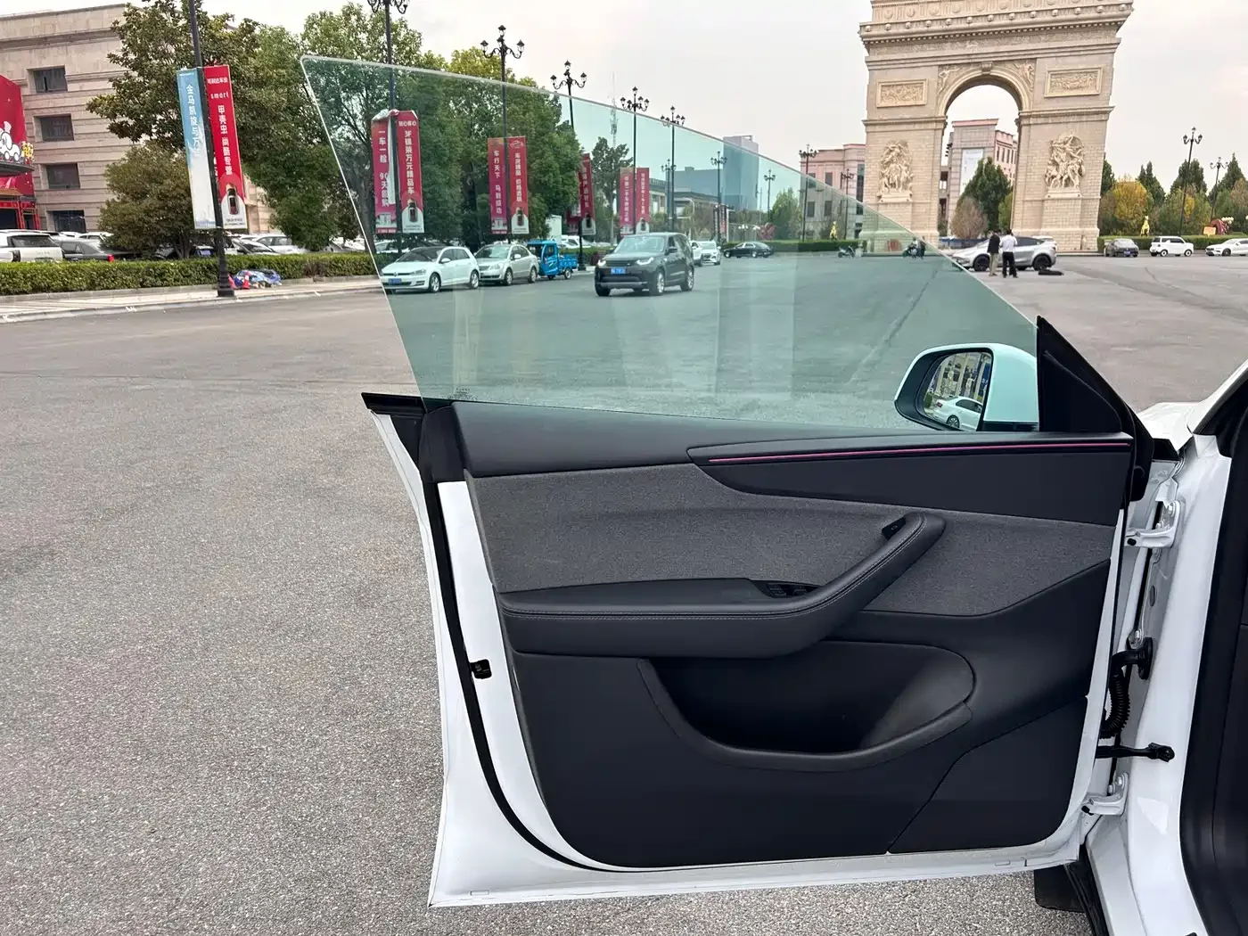 Tesla Model Y 2026 Facelift Long Range Rear-Wheel Drive — Фото автомобиля 4