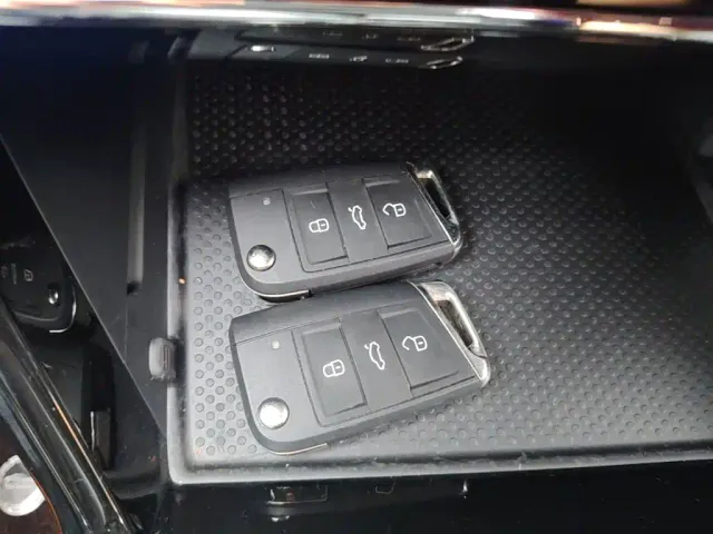 Volkswagen Passat — Фото автомобиля 8