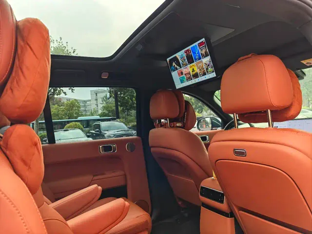 Li Auto L9 — Фото автомобиля 12