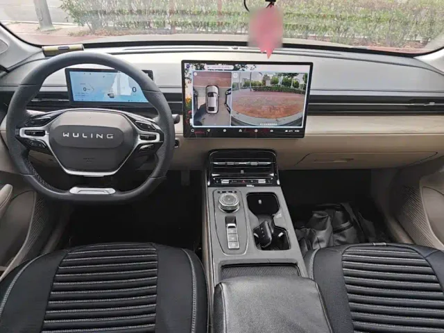 Wuling Starlight — Фото автомобиля 9
