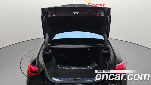 Mercedes-Benz S-Class — Фото автомобиля 26
