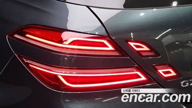 Genesis G70 — Фото автомобиля 23