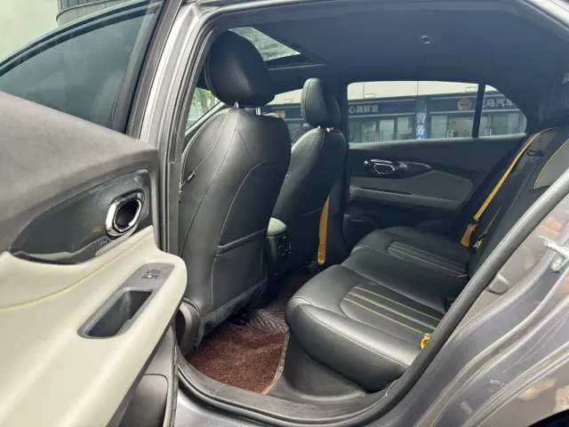 GAC Trumpchi Emkoo — Фото автомобиля 9