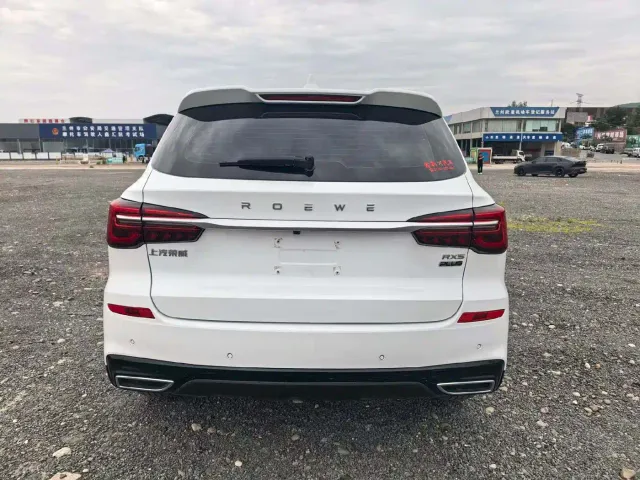 Roewe RX5 — Фото автомобиля 5