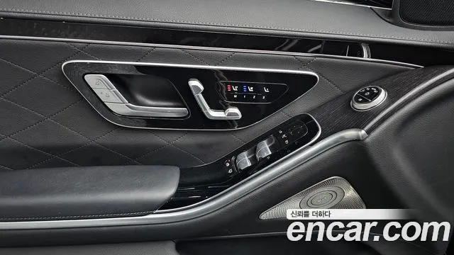 Mercedes-Benz S-Class — Фото автомобиля 19
