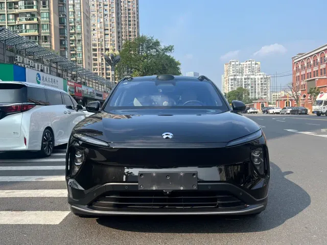 Nio ES6 — Фото автомобиля 2