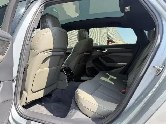 Audi A6L — Фото автомобиля 16