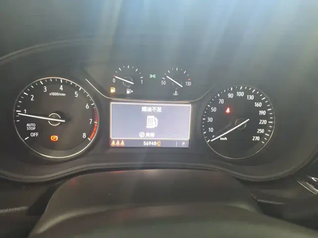 Buick Regal — Фото автомобиля 10