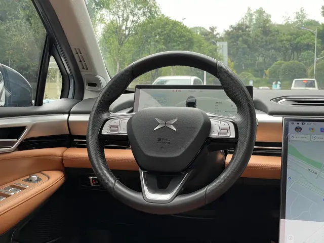 Xpeng P5 — Фото автомобиля 15