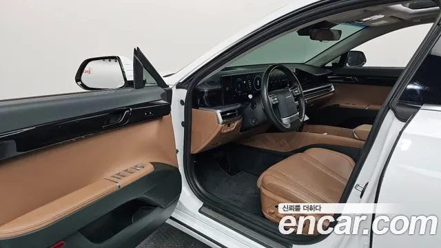 Hyundai Grandeur GN7 — Фото автомобиля 10