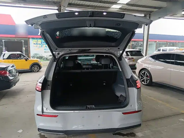 Geely Galaxy E5 — Фото автомобиля 18