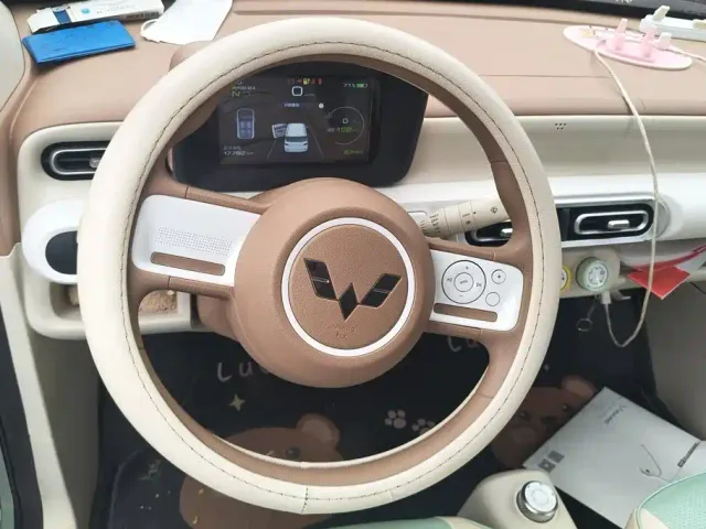 Wuling Hongguang Mini EV — Фото автомобиля 15