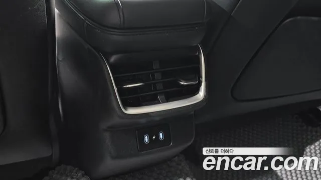 Hyundai Grandeur GN7 — Фото автомобиля 30