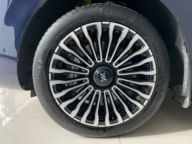 IM Motors LS9 — Фото автомобиля 21