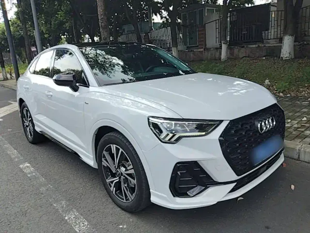 Audi Q3 Sportback — Фото автомобиля 3
