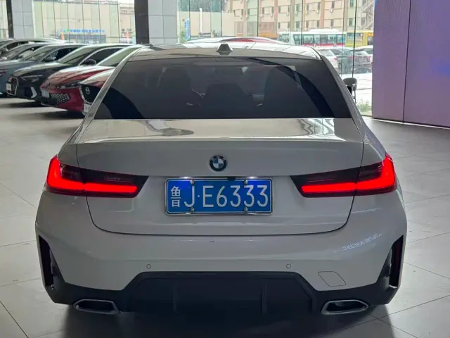 BMW 3 Series — Фото автомобиля 4