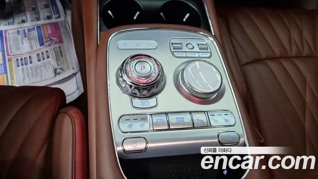 Genesis G90 Бензин 3.5 турбо AWD — Фото автомобиля 9