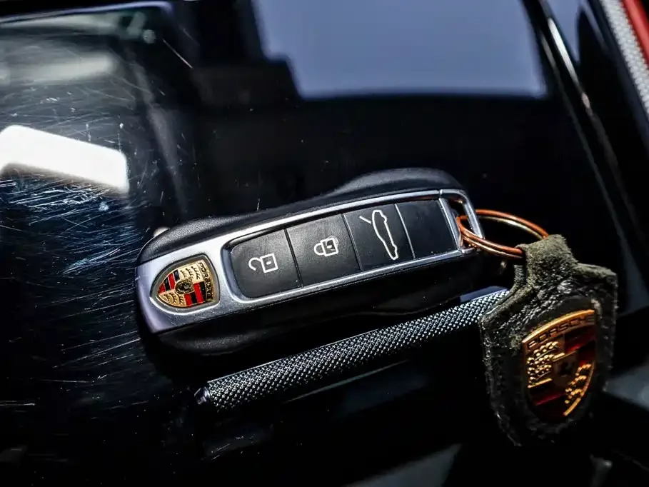Porsche Panamera 2024 Panamera Executive Long Wheelbase 2.9T — Фото автомобиля 21