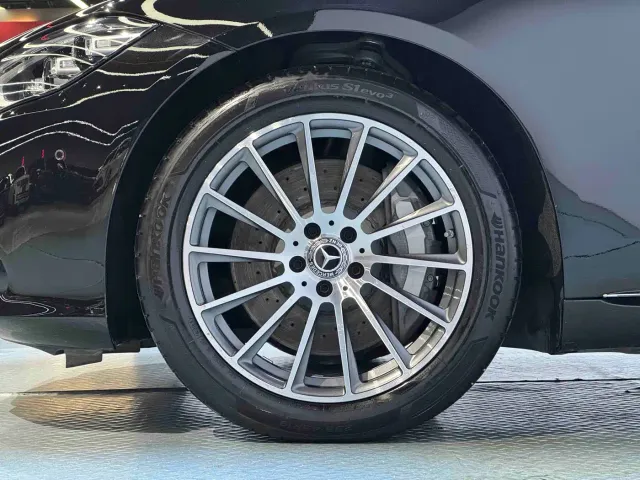 Mercedes-Benz S-Class — Фото автомобиля 17