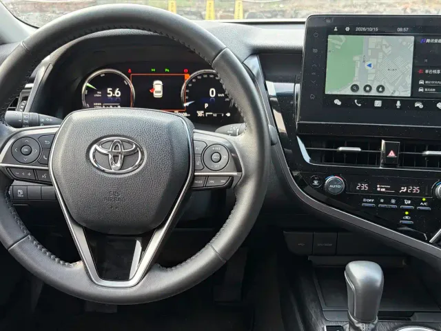 Toyota Camry — Фото автомобиля 11