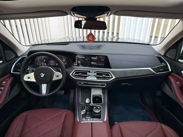 BMW X5 — Фото автомобиля 5