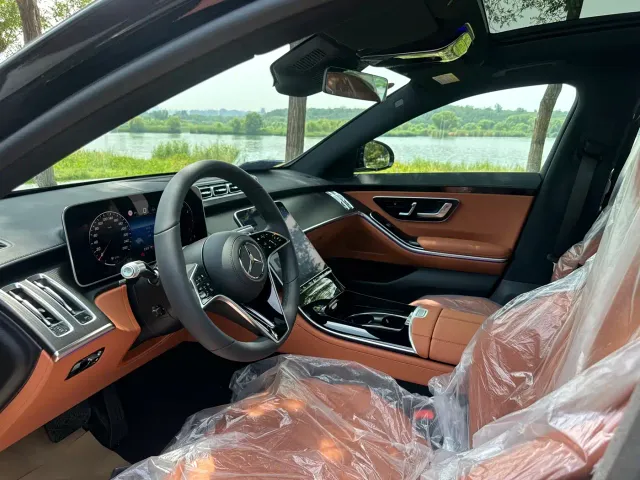 Mercedes-Benz S-Class — Фото автомобиля 7