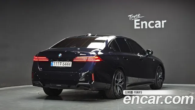 BMW 5 Series G60 — Фото автомобиля 2