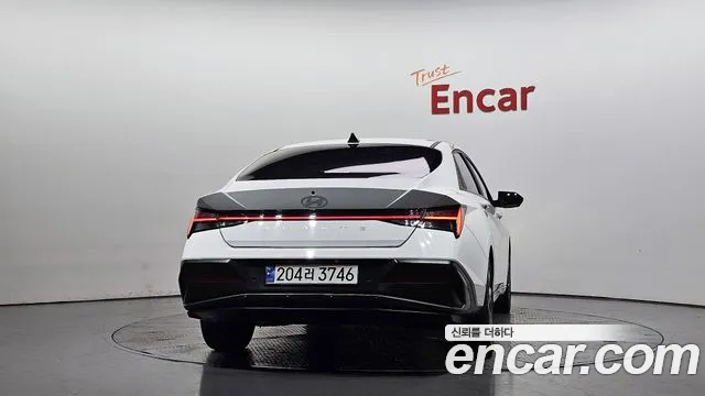 Hyundai Avante CN7 — Фото автомобиля 4