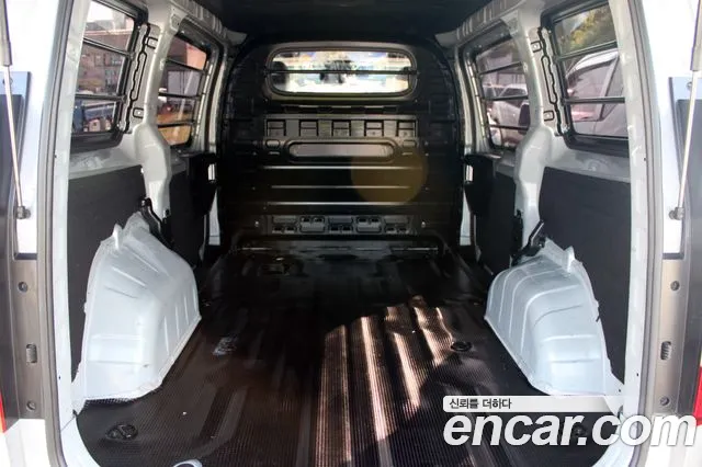 Hyundai Staria Staria Карго 3 места — Фото автомобиля 17