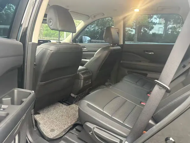 Nissan Terra — Фото автомобиля 3