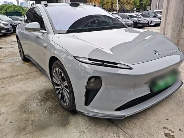 Nio ET5 — Фото автомобиля 3