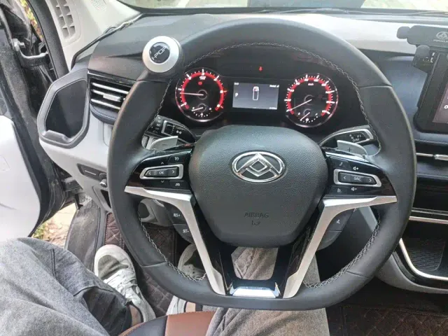 Maxus Xintu V90 — Фото автомобиля 2