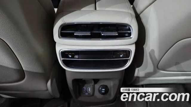 Genesis GV80 — Фото автомобиля 29
