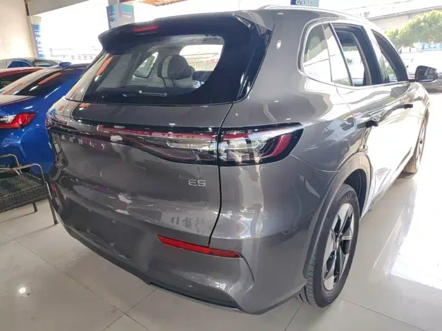 Geely Galaxy E5 — Фото автомобиля 6