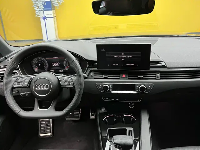 Audi A4L — Фото автомобиля 5