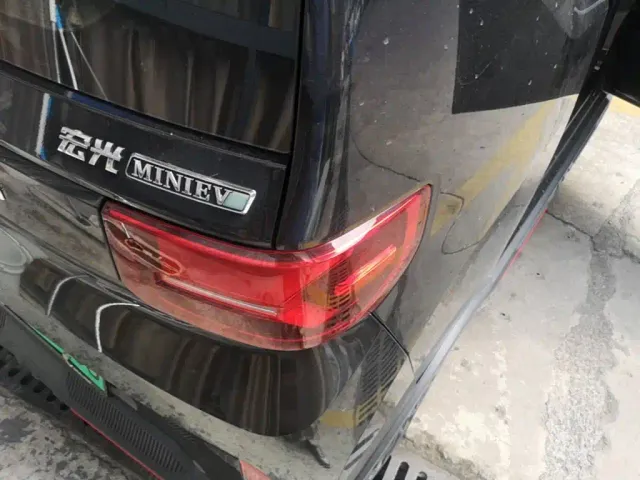 Wuling Hongguang Mini EV — Фото автомобиля 7