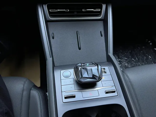 BYD Qin L — Фото автомобиля 7
