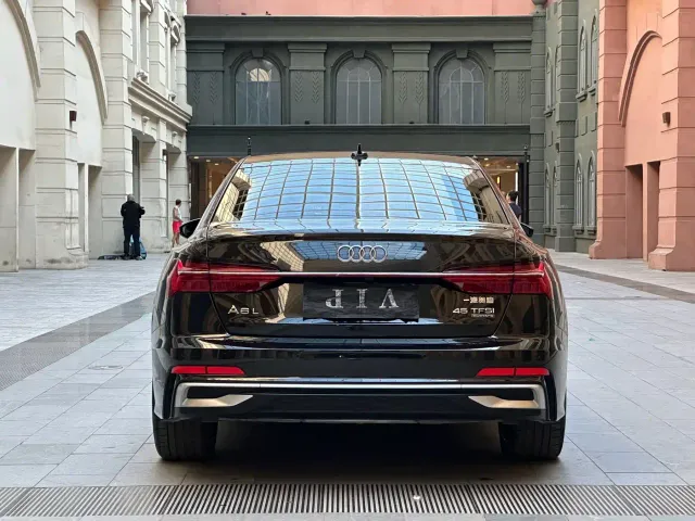 Audi A6L — Фото автомобиля 6